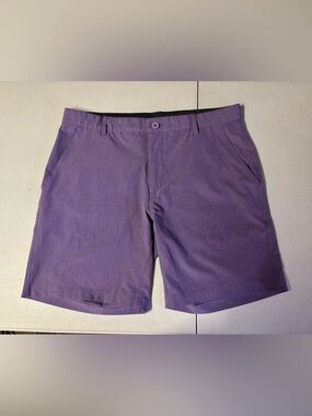 Nice mens size 36 Swannies golf shorts purple